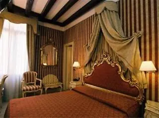 Hotel Dimora Dogale Venedig 3*,