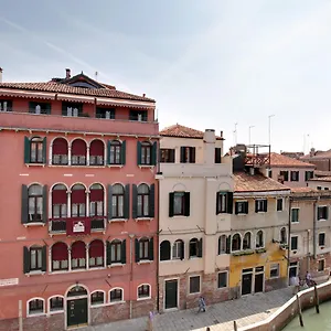 Palazzo Schiavoni Residenza D'epoca & Suite-apartments Benátky